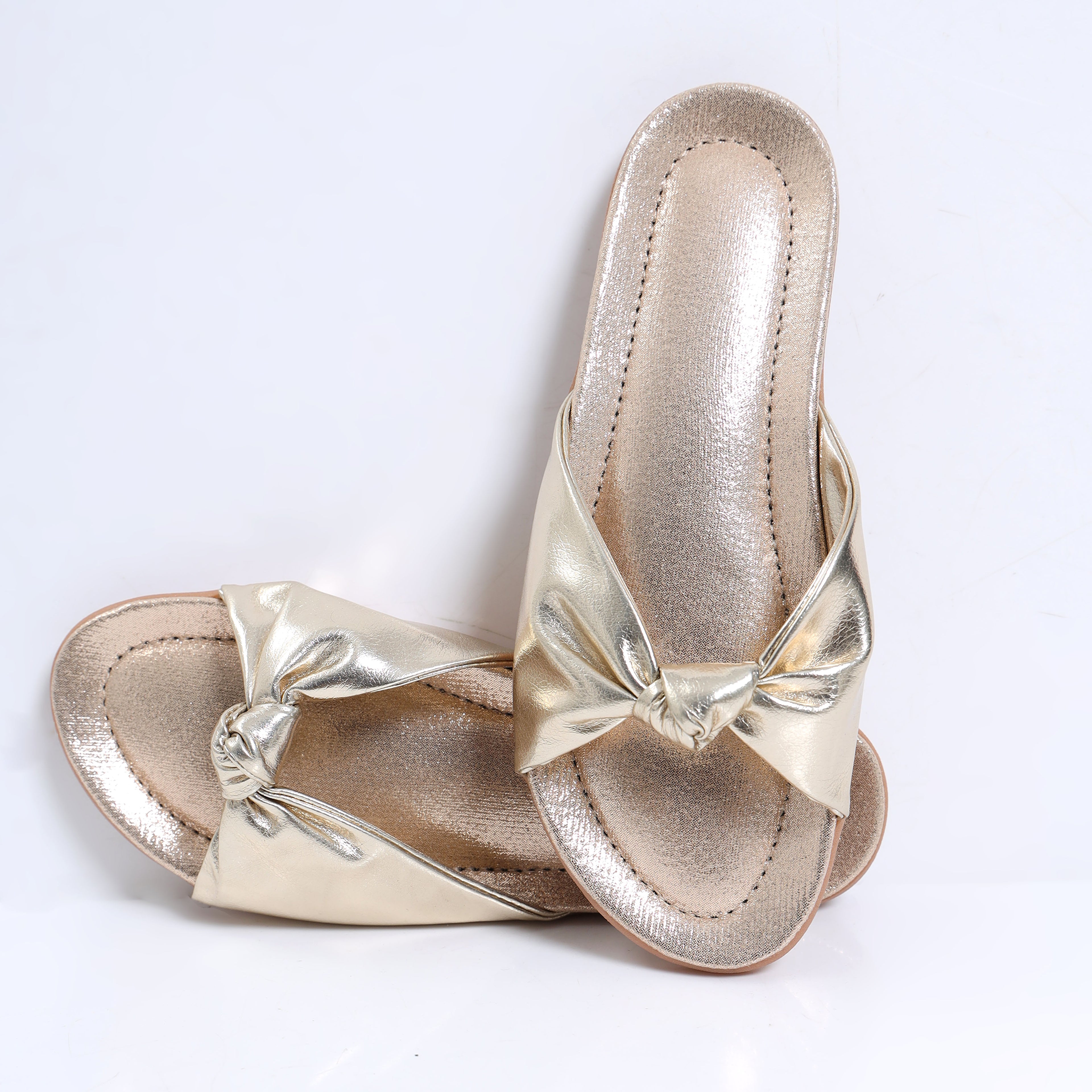 Sunehri Bow