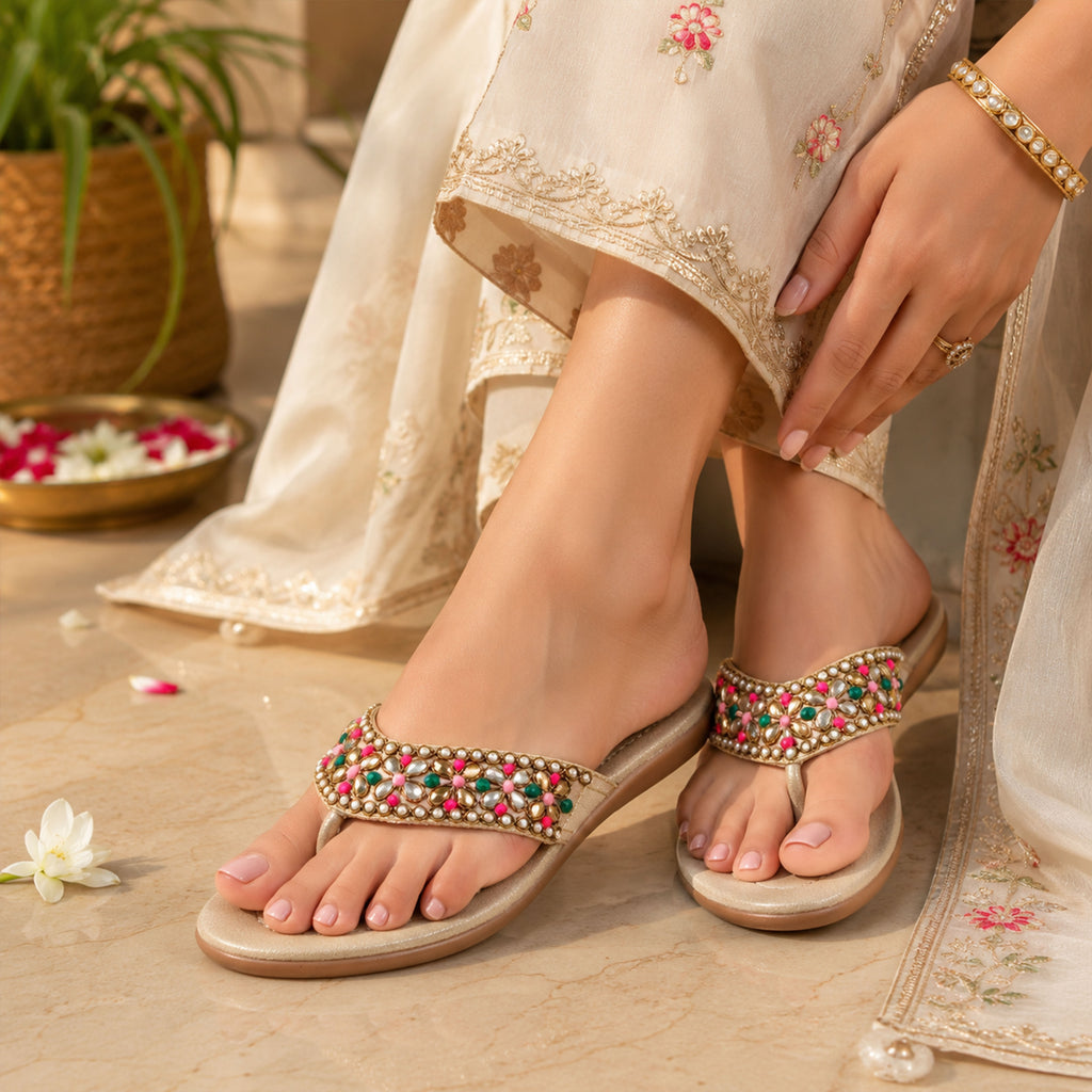 Gulnaar Glow Woollen Floral & Kundan Pearl Embroidered Festive Sandals – Riwaaz