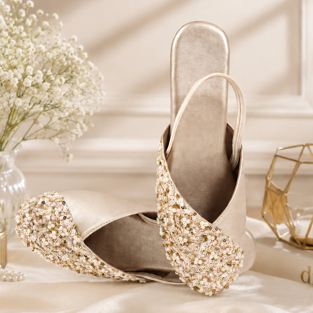 Noor-e-Gul Flat mules